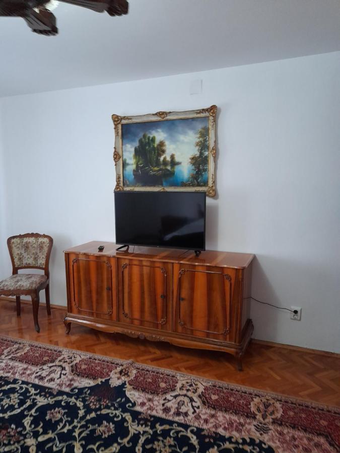 Casa Miki Hotel Haţeg Buitenkant foto