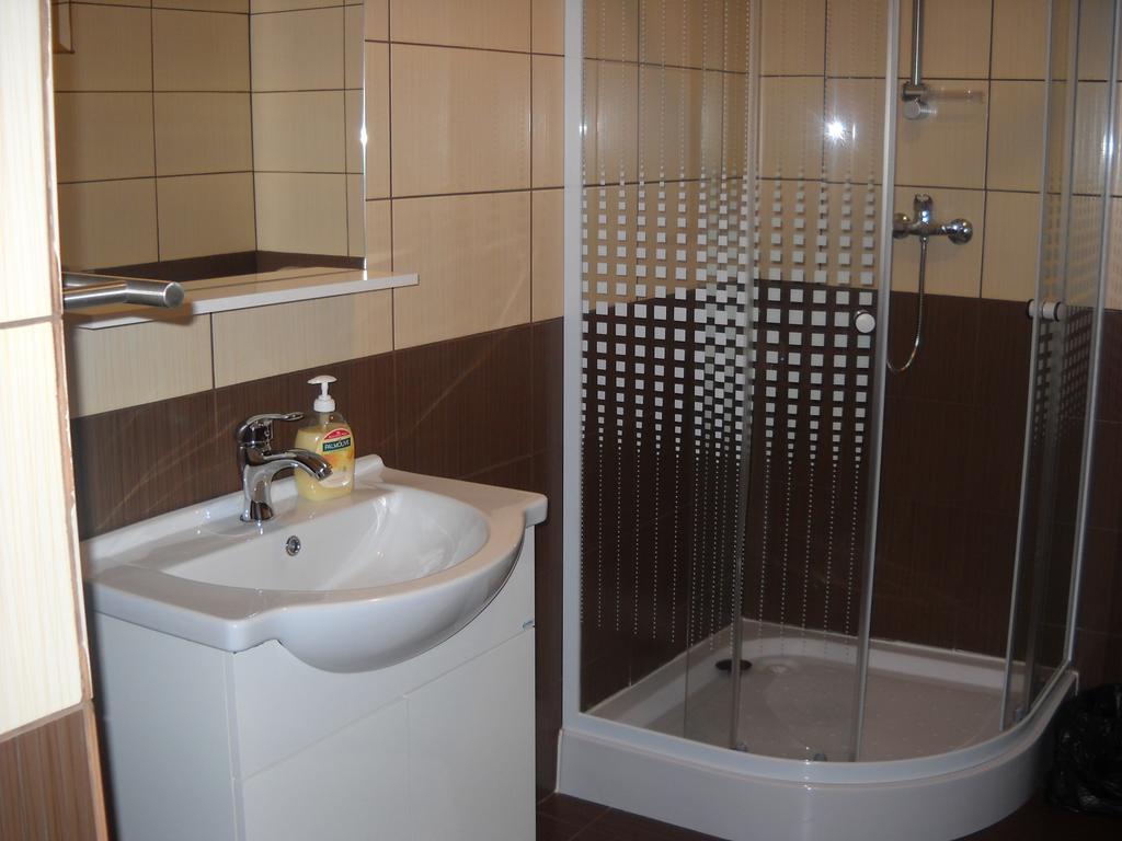 Casa Miki Hotel Haţeg Buitenkant foto